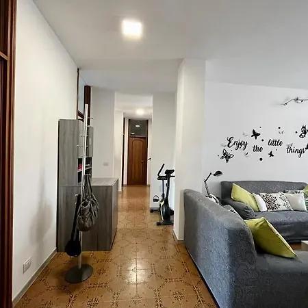 Paganellaroom Twin Beds & Wifi * ترينتو